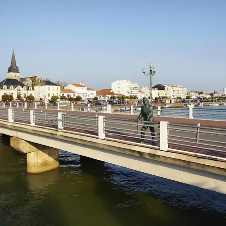 Terrasse De La Tour Du Port Saint-Gilles-Croix-de-Vie